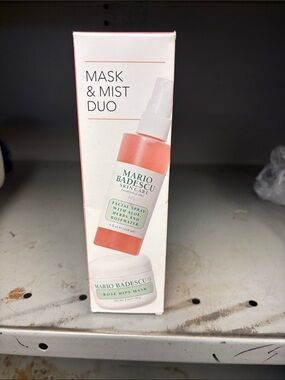 Mario Badescu Pink and White Mask & Mist Skincare Set